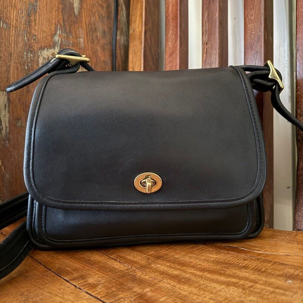 Vintage Coach Legacy Rambler 9061 Black Leather Shoulder Crossbody Bag